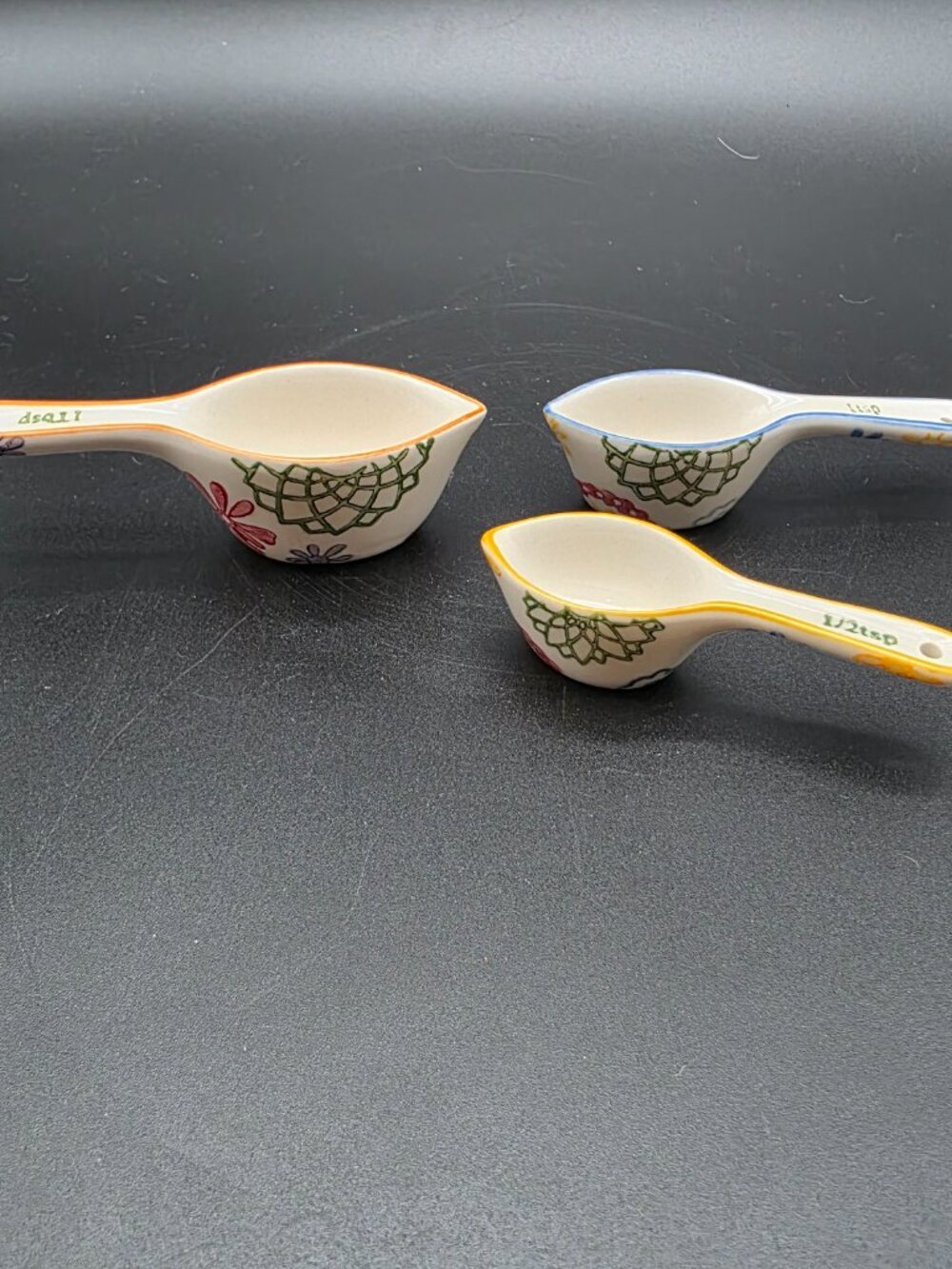 Pier 1 Imports ZINNIA Ceramic Measuring Spoons 3pc Decorative Nesting Set